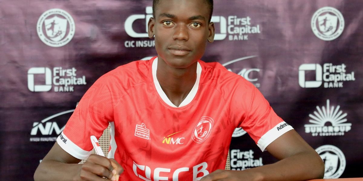 17-year-old Movic Banda signs for FCB Nyasa Big Bullets on a four-year deal