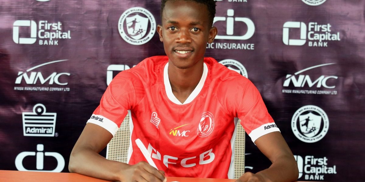 Enos Henderman signs for FCB Nyasa Big Bullets on a four-year deal