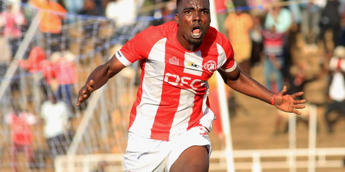 Ephraim Kondowe came off the bench to grab a last minute equaliser as FCB Nyasa Big Bullets defeated Extreme FC 4-2 on post-match penalties to reach the FDH Bank Cup semifinals.