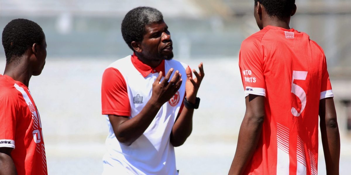 FCB Nyasa Big Bullets U19s head coach Yamikani Fodya talking to his boys in one of their league encounters