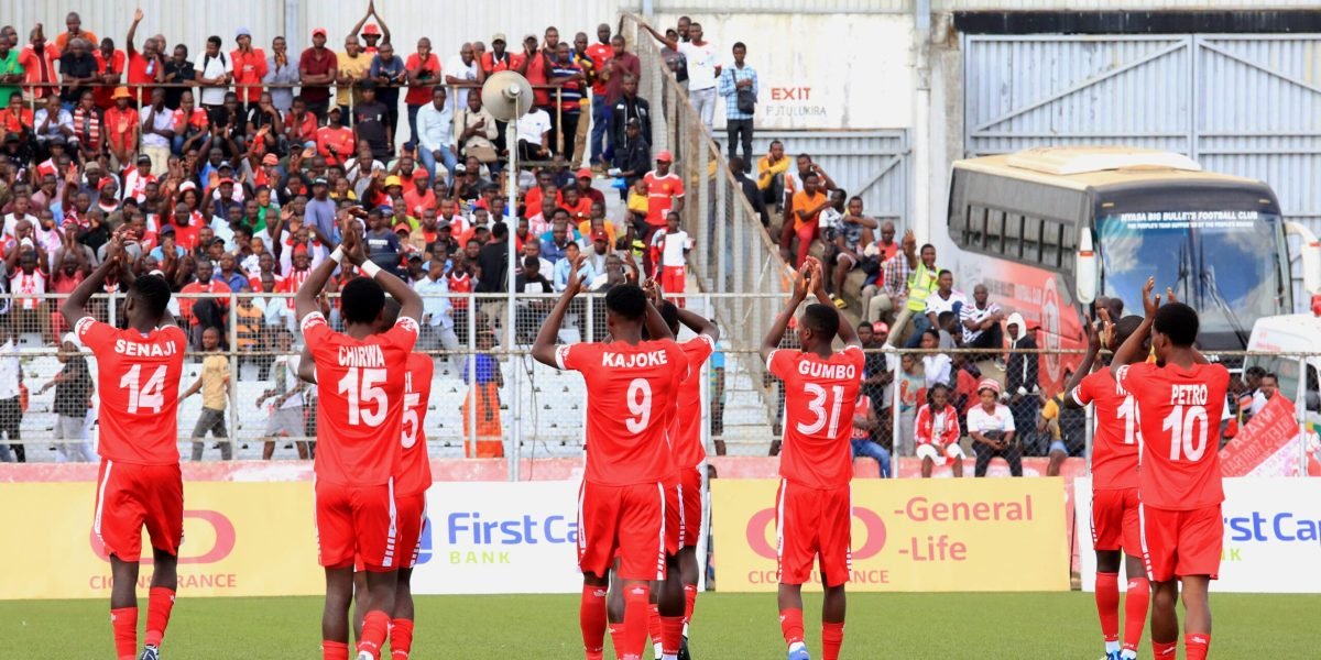 FCB Nyasa Big Bullets applauding supporters at Kamuzu Stadium during the 4-1 win over Ekwendeni Hammers in the TNM Super League