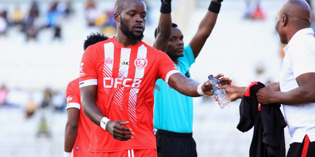 FCB Nyasa Big Bullets defender Collin Mujuru was withdrawn in the first half of the TNM Super League match against Mzuzu City Hammers