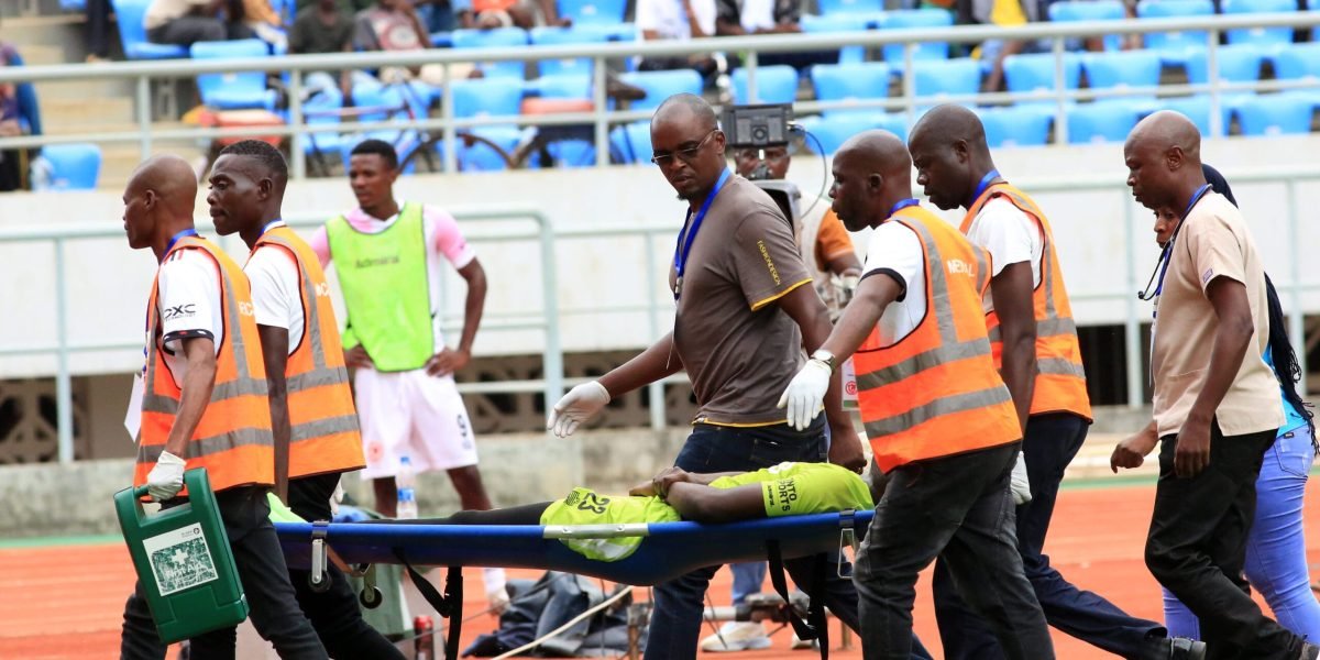 FCB Nyasa Big Bullets goalkeeper Richard Chimbamba was rushed to the hospital after suffering a concussion during the Castel Challenge Cup