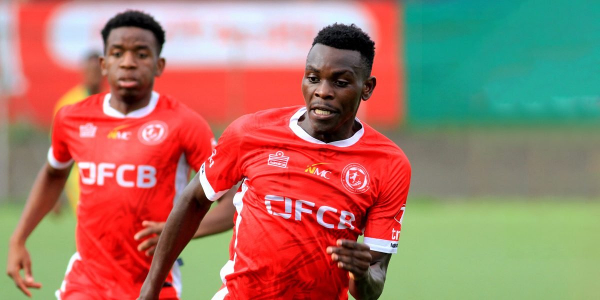 FCB Nyasa Big Bullets midfielder Wongani Lungu in action during the 4-3 win over Civil Service United in the TNM Super League at Kamuzu Stadium