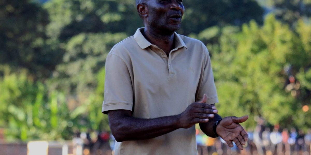 Kalisto Pasuwa saw his FCB Nyasa Big Bullets succumb to a 1-0 loss to Dedza Dynamos in the TNM Super League