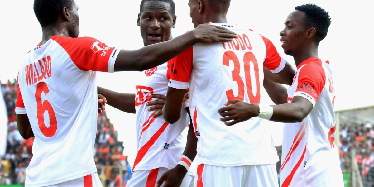 Lanjesi Nkhoma continued his fine goalscoring form his first-half brace earned FCB Nyasa Big Bullets full points away to Bangwe All Stars at Mpira Stadium on Friday