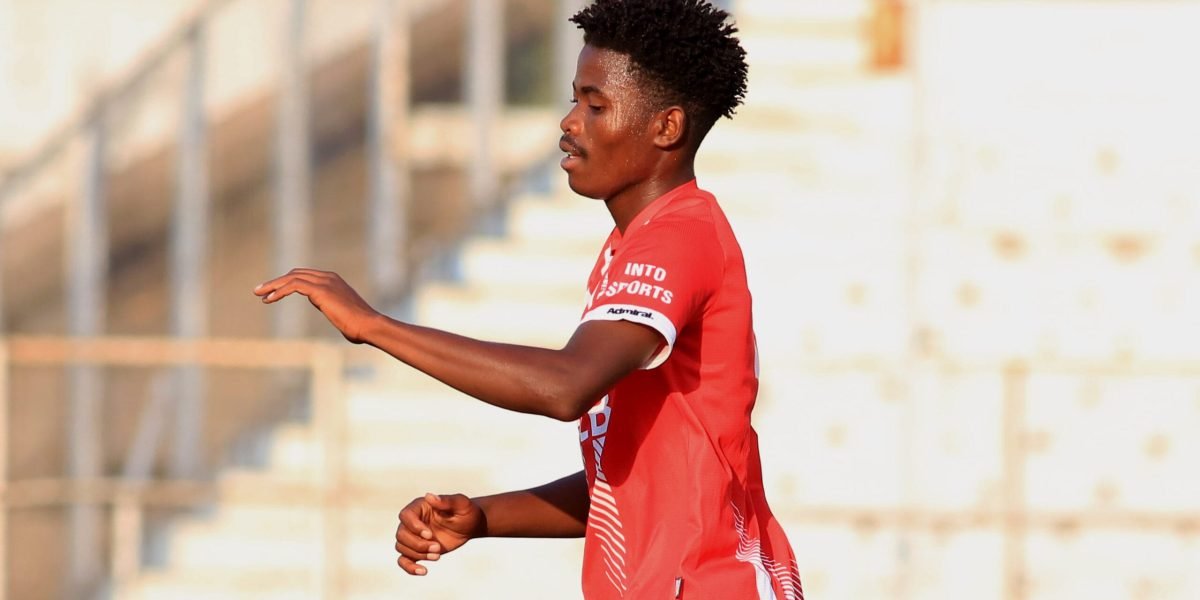 Madalitso Safuli scored a brace as FCB Nyasa Big Bullets Reserves defeated Mwanza Stars 2-0 in the ThumbsUp Southern Region Football League