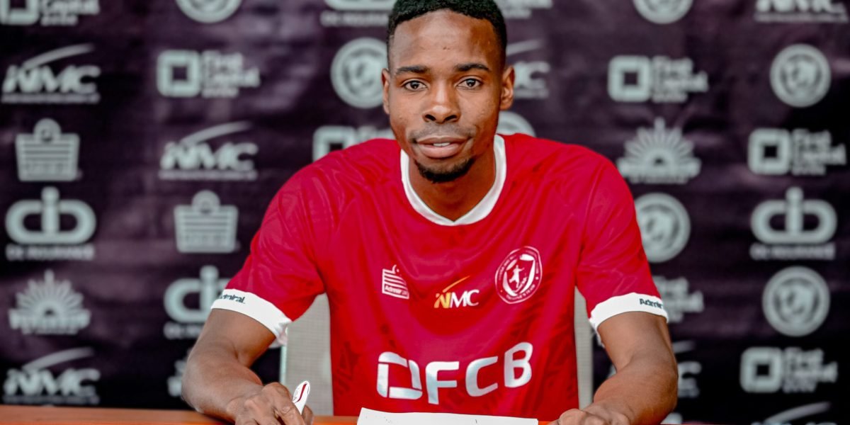 Maxwell Phodo extends his stay with FCB Nyasa Big Bullets until 2028