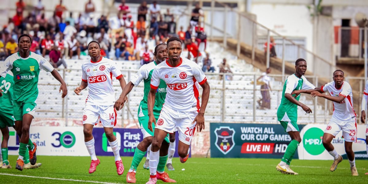 Maxwell Phodo scored a brace as FCB Nyasa Big Bullets came from behind to beat Ndirande Stars 3-1 in the Castel Challenge Cup Round of 16