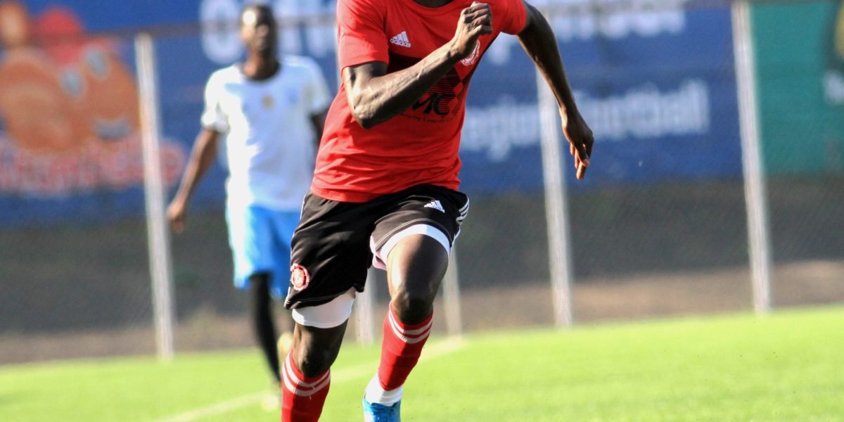 Nyasa Big Bullets Reserves forward Emmanuel Saviel scored a hattrick in the 7-1 thrashing of Mwanza Prescane at Kamuzu Stadium