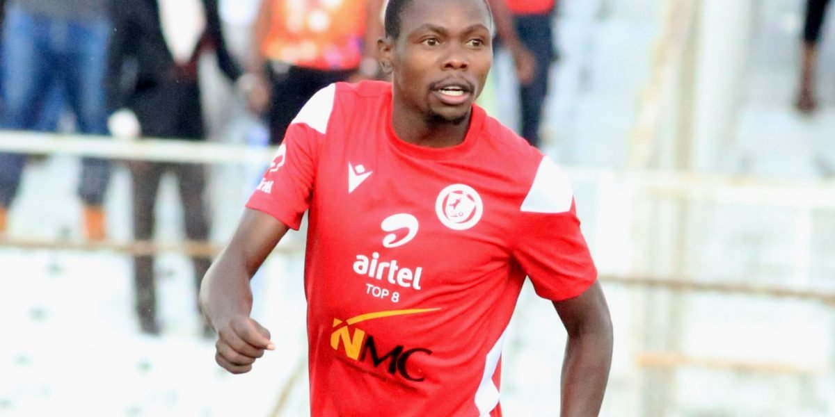Nyasa Big Bullets fullback Gomezgani Chirwa in action in the Airtel Top 8