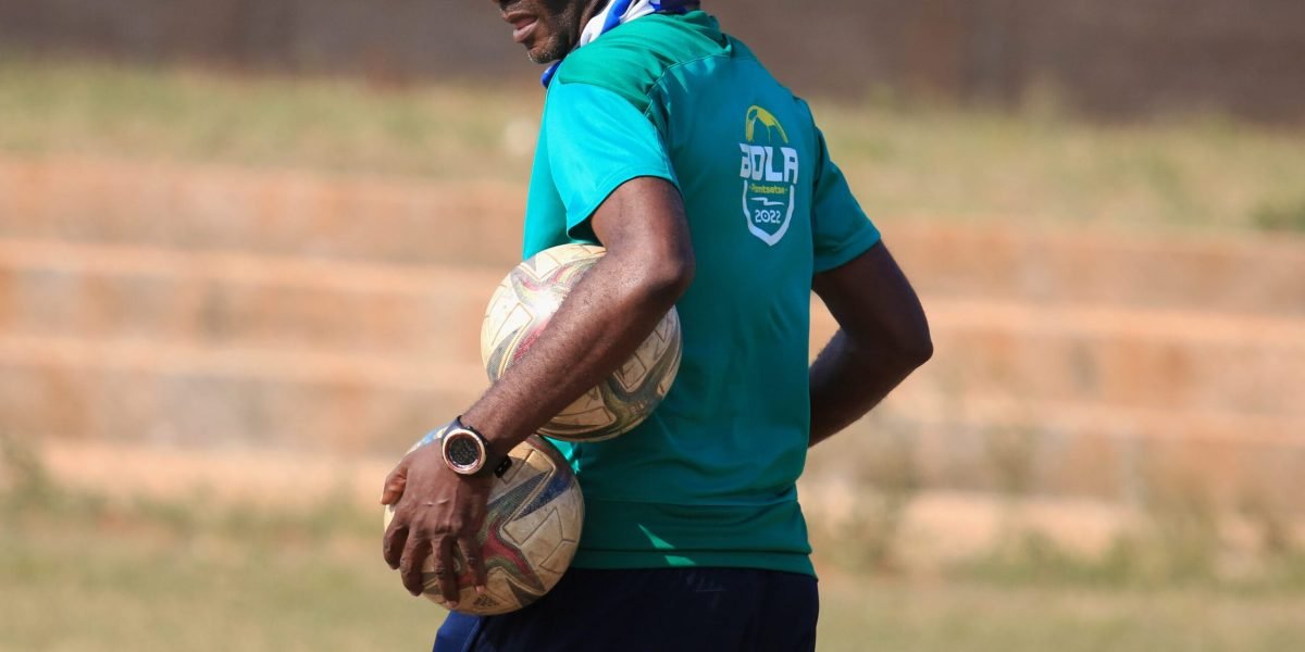Nyasa Big Bullets head coach Kalisto Pasuwa pictured during training ahead of the FDH Bank Cup quarterfinal match against Chitipa United