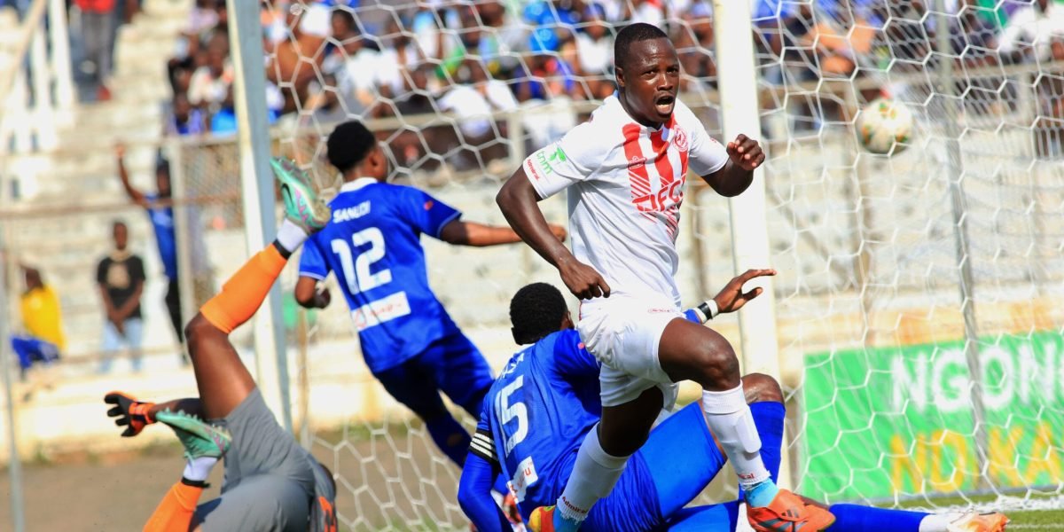 Ronald Chitiyo opened the scoring as FCB Nyasa Big Bullets defeated rivals Mighty Mukuru Wanderers 2-1 in the TNM Super League at Kamuzu Stadium