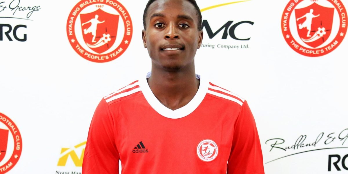 Striker Chawanangwa Gumbo joins Nyasa Big Bullets on a three-year deal from Ekwendeni Hammers