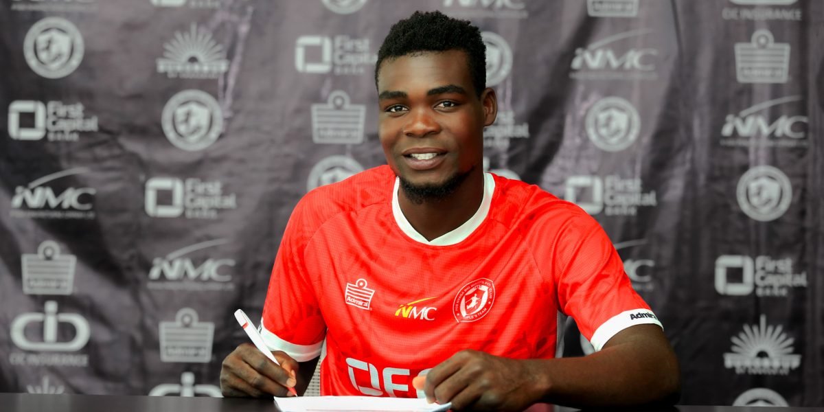 Striker Dastan Banda signs a two-year contract with FCB Nyasa Big Bullets copy